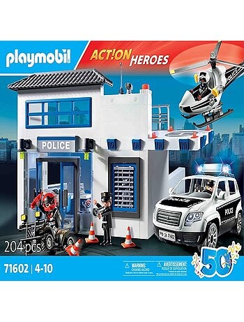 Poste de police et véhicules