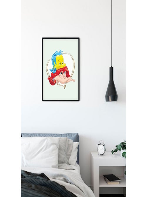 Poster Disney La petite sirène - Ariel et polochon portrait 30 cm x 40 cm - Kiabi