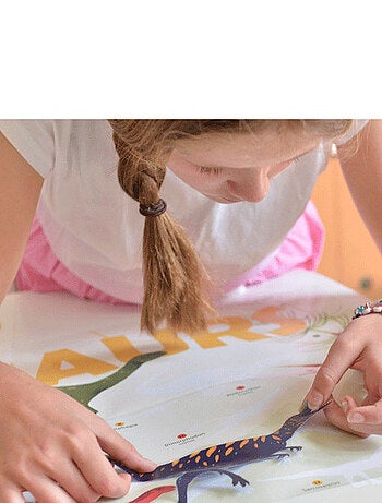 Poster géant 32 stickers dinosaures
