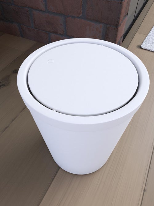 Poubelle avec couvercle pivotant - Kiabi