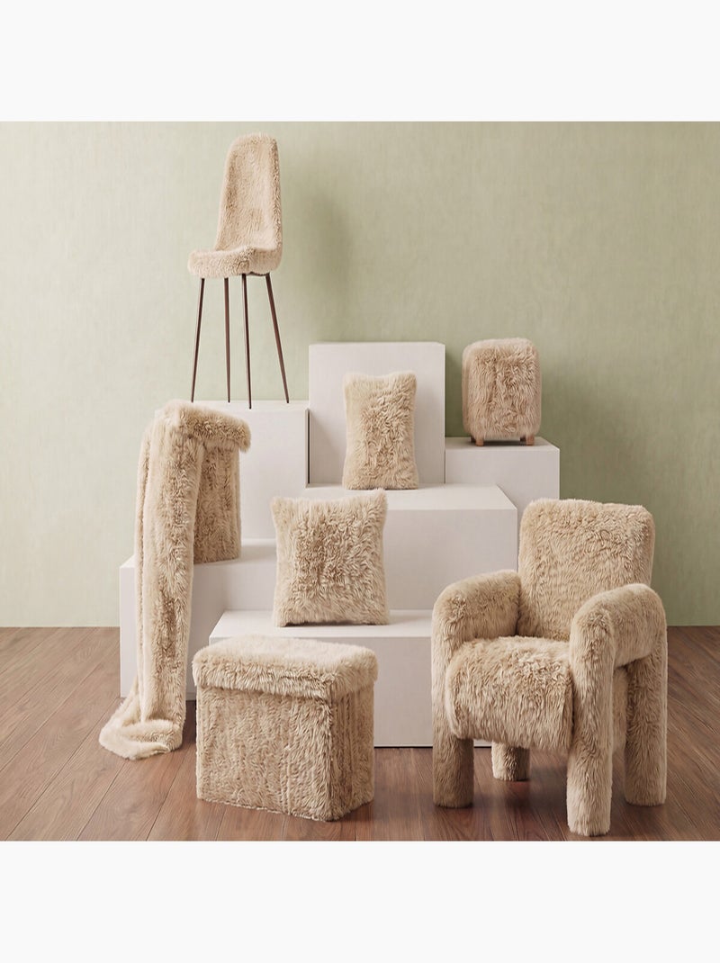 Pouf carré à poils longs avec pieds en pin Crème - Kiabi