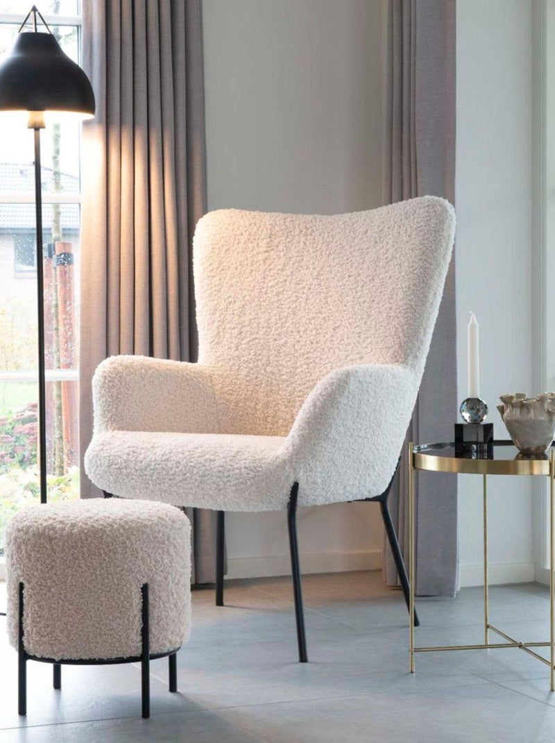 Pouf en fausse peau d'agneau blanc aux pieds noirs - House Nordic Blanc - Kiabi