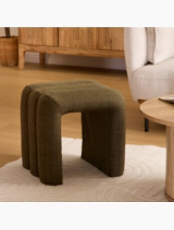 Pouf en trois arches rembourrées