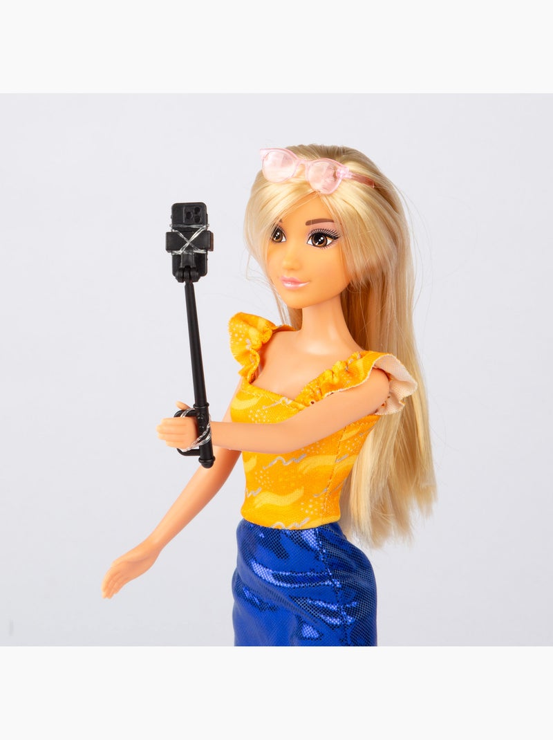 Poupée avec voiture de sport et accessoires isabella N/A - Kiabi