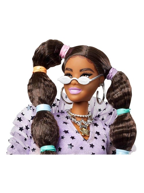 Poupée Barbie Extra : Brune à nattes avec élastiques - Kiabi