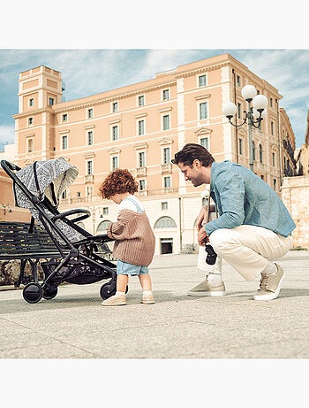 Poussette Kinderkraft PILOT 2 compacte et pliable, compatible cabine IATA, dossier allongé et UPF 50