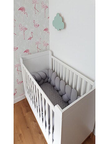 Protection tressée pour lit bébé