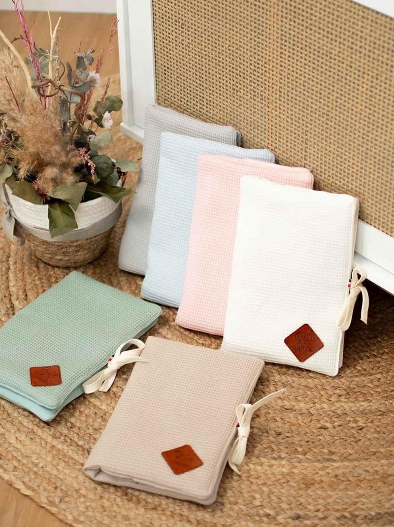 Protège carnet de santé en Nid d'abeille SEVIRA KIDS Vert - Kiabi