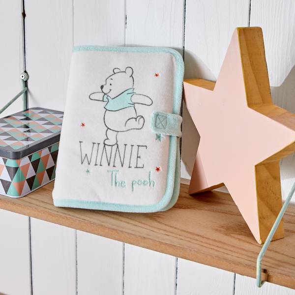 Protege Carnet De Sante Winnie The Pooh Bebe Fille Blanc Vert Kiabi 8 00