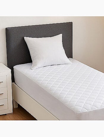 Protège matelas 100 % polyester quilte