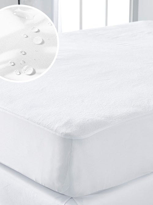 Protège matelas imperméable à bouillir ESSENTIAL - Kiabi