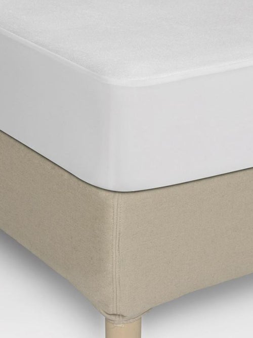 Protège matelas imperméable, absorbant et anti-acariens 60 x120 cm - Kiabi