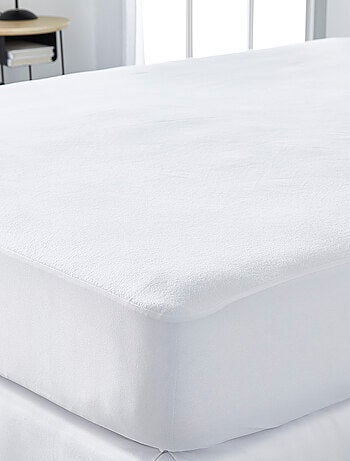 Protège matelas imperméable et anti acariens ESSENTIAL