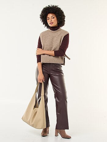 Pull à bouclettes sans manches à nouer