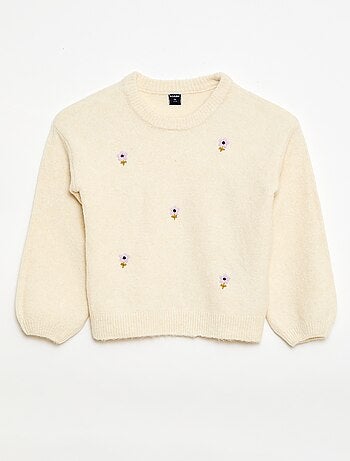 Pull à broderies fleurs