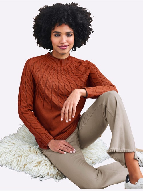 Pull à col montant avec motif torsadé et manches longues - Taille standard - Helline - Kiabi Pull à col montant avec motif torsadé et manches longues - Taille standard - Helline - Kiabi