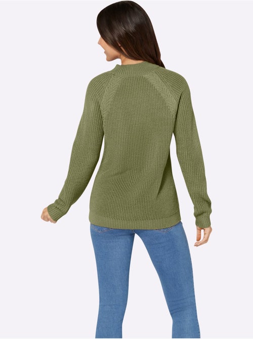 Pull à col montant en tricot côtelé avec motifs torsadés - Taille standard - Moda Vilona - Kiabi Pull à col montant en tricot côtelé avec motifs torsadés - Taille standard - Moda Vilona - Kiabi