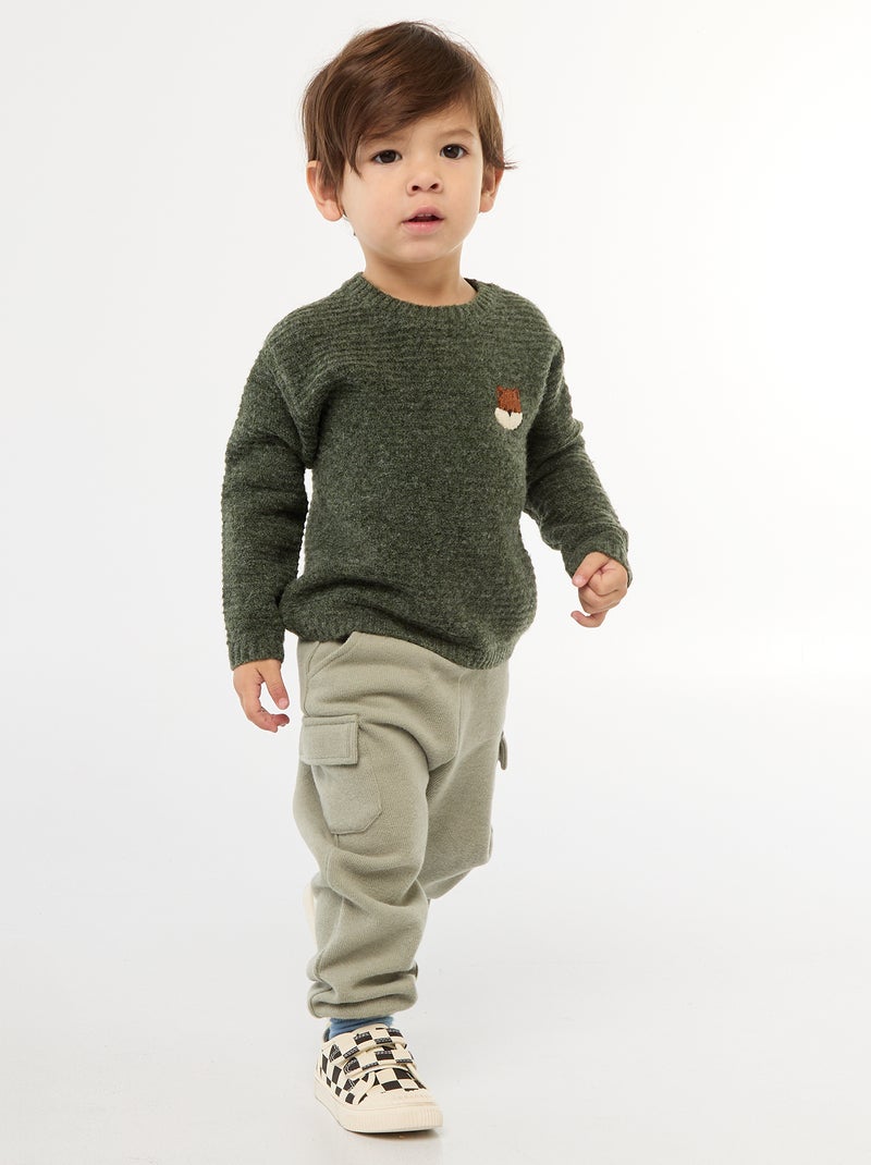 Pull à col rond en maille avec broderies à la poitrine Vert - Kiabi