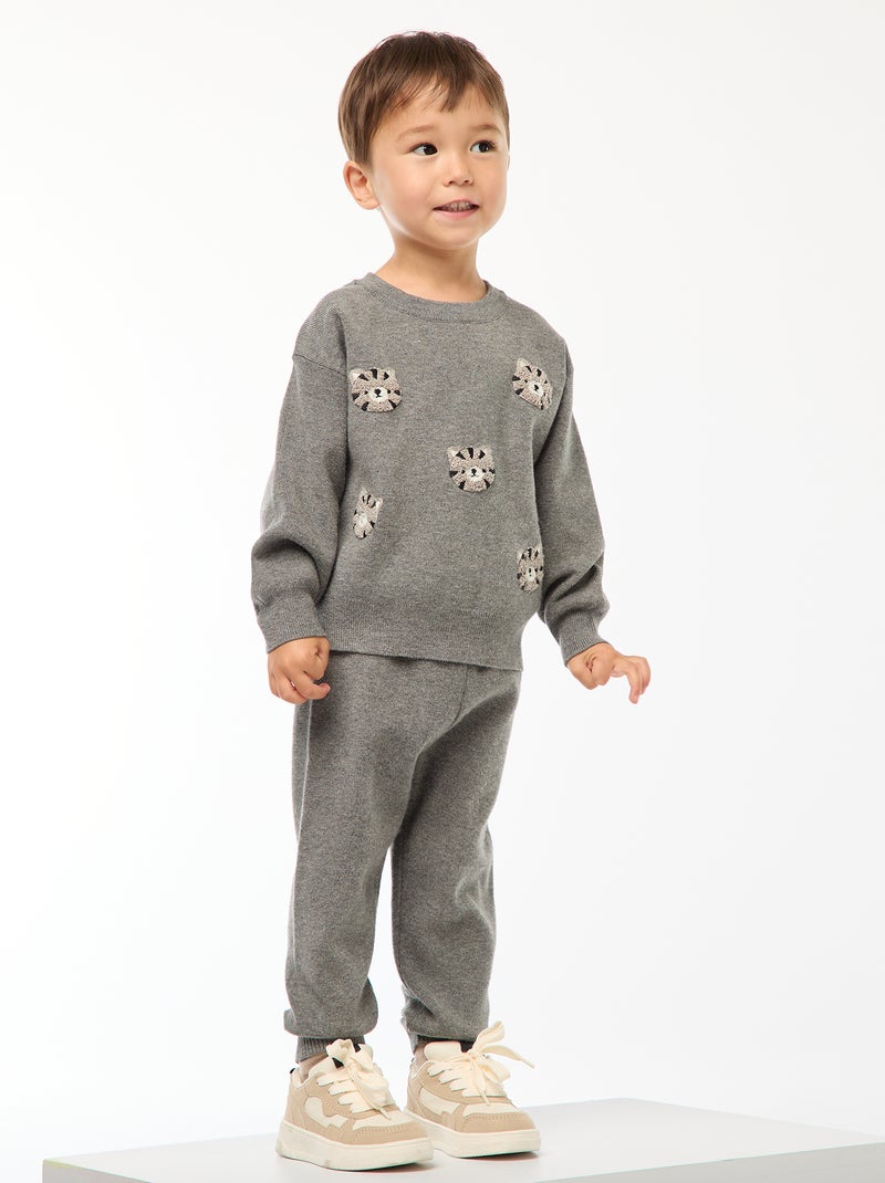 Pull à col rond en maille avec broderies Gris - Kiabi