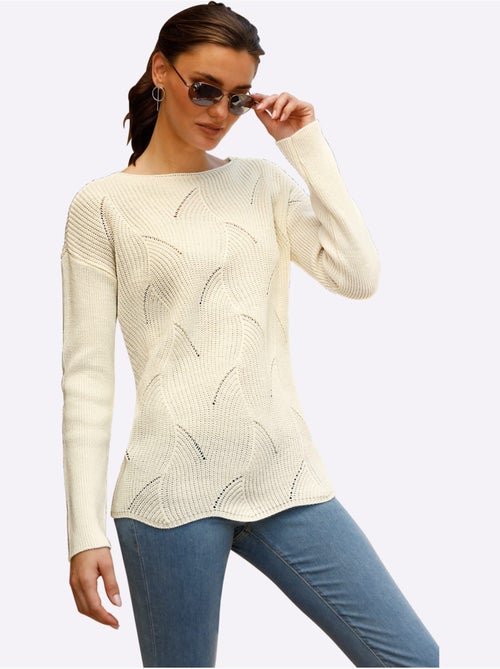 Pull à encolure en U avec motif tricoté et manches longues - Taille standard - Moda Vilona - Kiabi Pull à encolure en U avec motif tricoté et manches longues - Taille standard - Moda Vilona - Kiabi