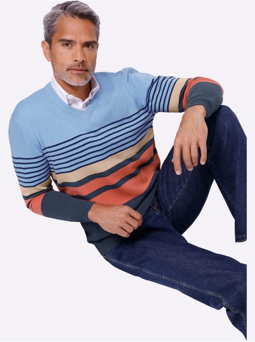Pull à encolure en v joli motif tricoté - taille standard - moda vilona - Kiabi Pull à encolure en v joli motif tricoté - taille standard - moda vilona - Kiabi