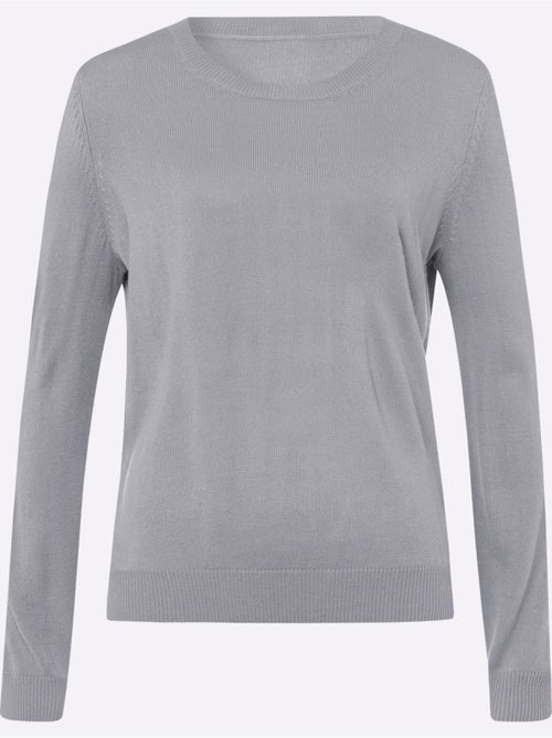Pull à encolure ronde avec manches longues et finition soignée - Taille standard - Moda Vilona - Kiabi Pull à encolure ronde avec manches longues et finition soignée - Taille standard - Moda Vilona - Kiabi
