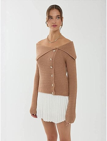 Pull à épaules dénudées et boutons