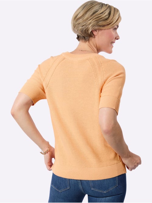 Pull à manches courtes avec encolure ronde et coutures accentuées - Taille standard - Witt - Kiabi Pull à manches courtes avec encolure ronde et coutures accentuées - Taille standard - Witt - Kiabi