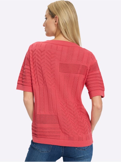 Pull à Manches Courtes Joli Motif Ajouré - Taille Standard - Helline - Kiabi Pull à Manches Courtes Joli Motif Ajouré - Taille Standard - Helline - Kiabi