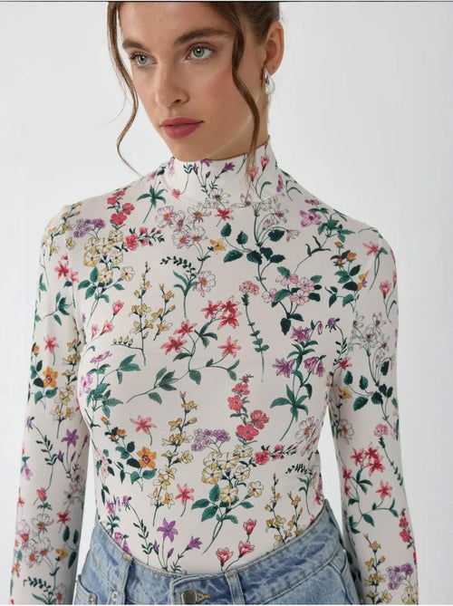 Pull à manches longues à imprimé floral - Kiabi Pull à manches longues à imprimé floral - Kiabi