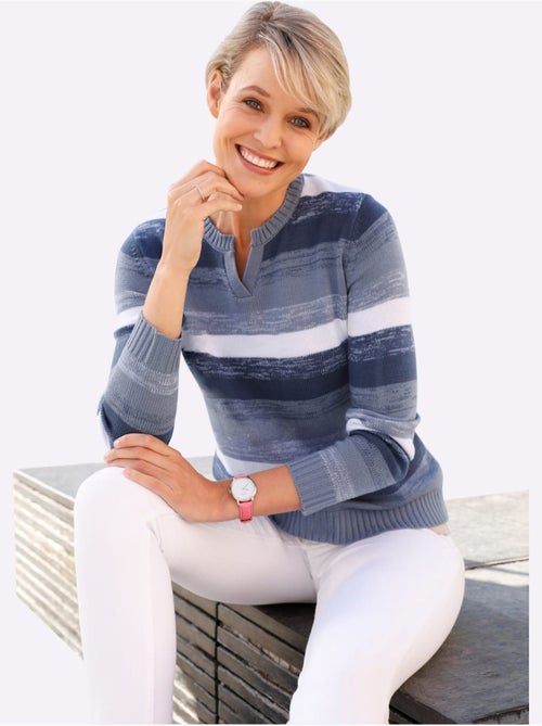 Pull à manches longues avec col en V et motif rayé - Taille standard - Moda Vilona - Kiabi Pull à manches longues avec col en V et motif rayé - Taille standard - Moda Vilona - Kiabi