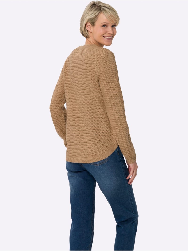 Pull à manches longues avec motif tricoté et ourlet arrondi - Taille standard - Moda Vilona Doré - Kiabi