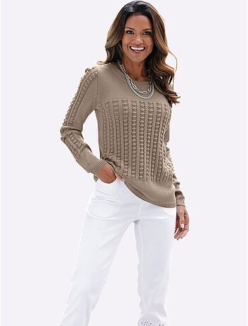 Pull à manches longues avec motif tricoté 3D et encolure ronde - Taille standard - Moda Vilona