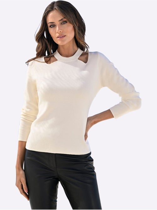 Pull à Manches Longues Découpe Raffinée à L'encolure - Taille Standard - Helline - Kiabi Pull à Manches Longues Découpe Raffinée à L'encolure - Taille Standard - Helline - Kiabi