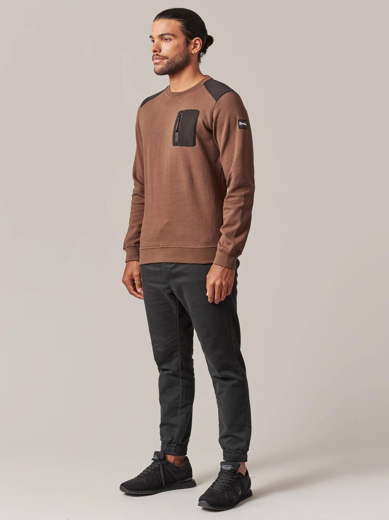 Pull à manches longues et pochette zippée homme 'Deeluxe' Marron chocolat - Kiabi