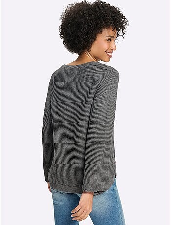 Pull à manches longues fentes latérales et boutons fantaisie - taille standard - helline
