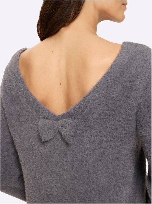 Pull à manches longues grand col v au dos - taille standard - helline - Kiabi