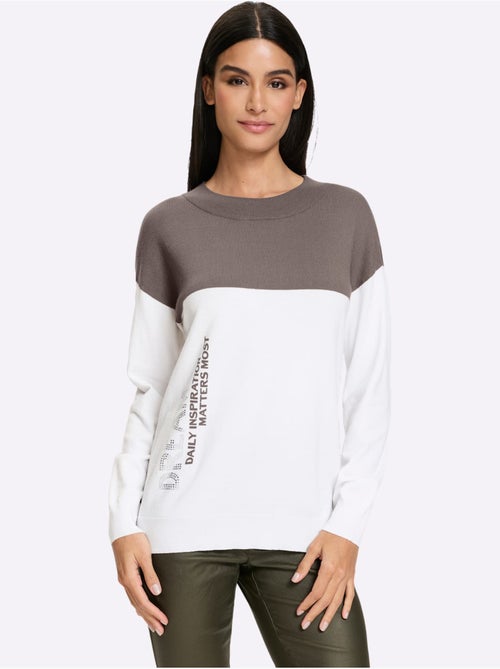 Pull à manches longues inscription tendance - taille standard - helline - Kiabi Pull à manches longues inscription tendance - taille standard - helline - Kiabi
