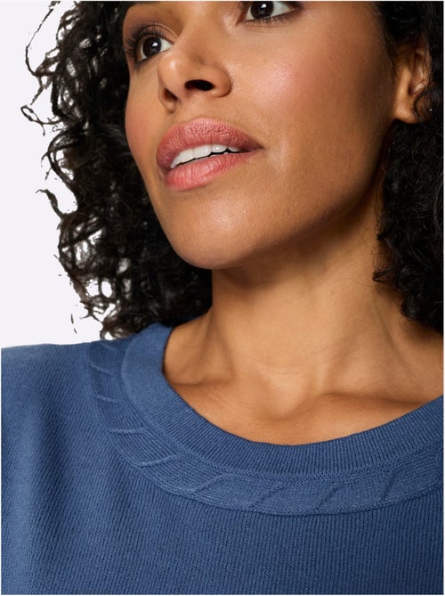 Pull à Manches Longues Motif Torsadé Mode - Taille Standard - Moda Vilona - Kiabi Pull à Manches Longues Motif Torsadé Mode - Taille Standard - Moda Vilona - Kiabi