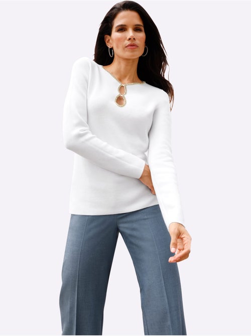 Pull à manches longues petites pierres fantaisie à l'encolure - taille standard - helline - Kiabi Pull à manches longues petites pierres fantaisie à l'encolure - taille standard - helline - Kiabi
