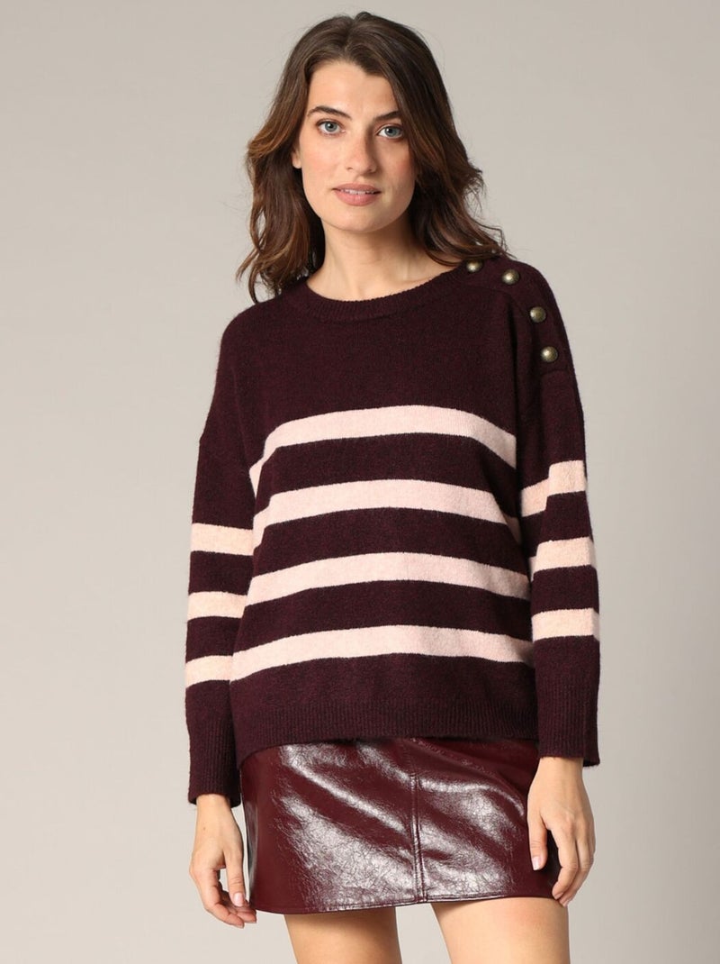 Pull à rayures avec boutons décoratifs
 'Deeluxe' Violet - Kiabi
