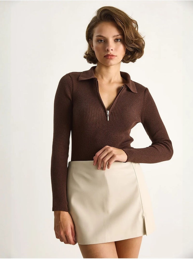 Pull ajusté à manches longues en maille côtelée avec col zippé lucci Marron foncé - Kiabi