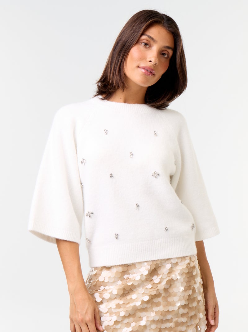 Pull avec bijoux fantaisies et manches 3/4 Blanc - Kiabi