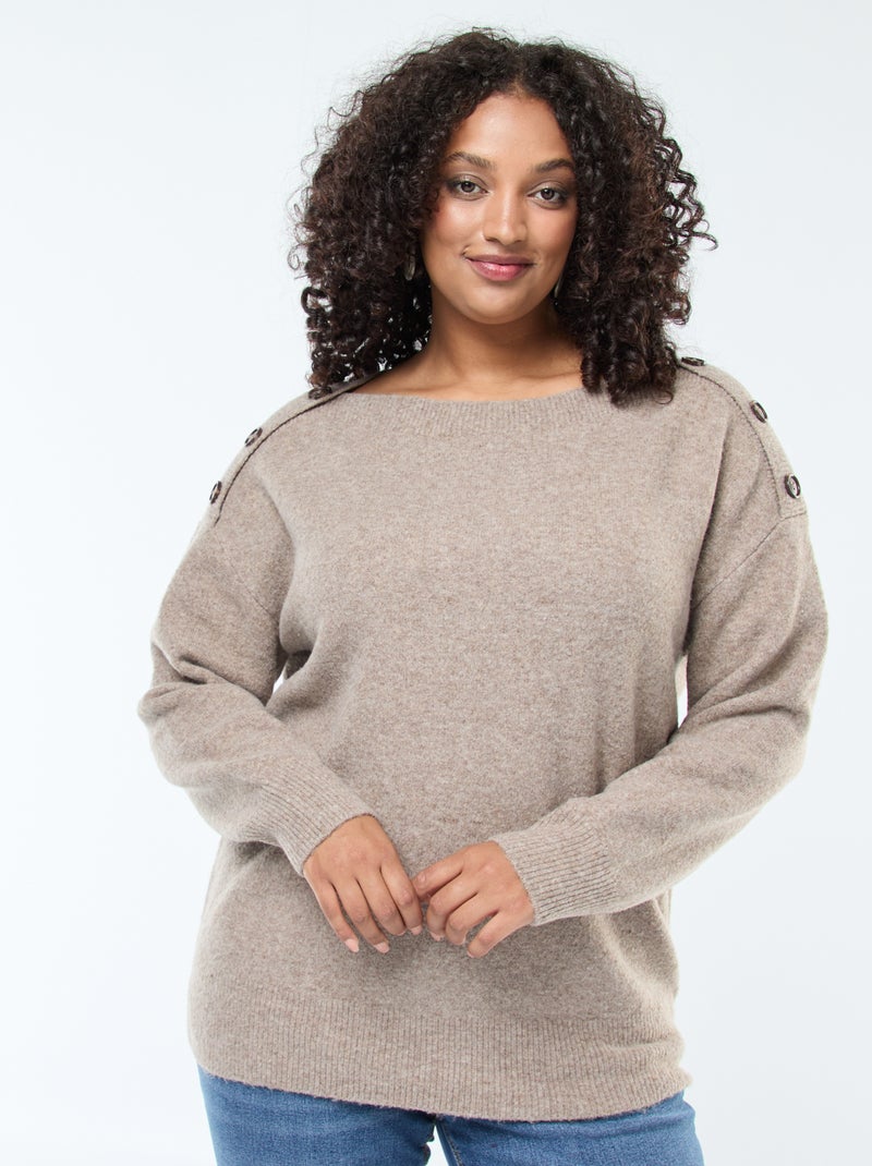 Pull avec boutons fantaisies à l'épaule Marron - Kiabi