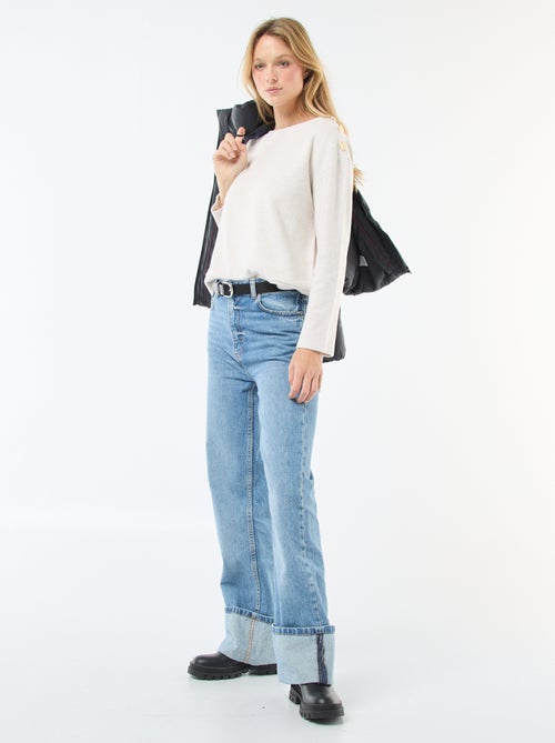 Pull avec boutons fantaisies dorés à l'épaule - Kiabi