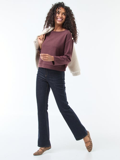 Pull avec boutons fantaisies dorés à l'épaule - Kiabi