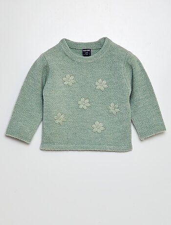 Pull avec broderie fleurie