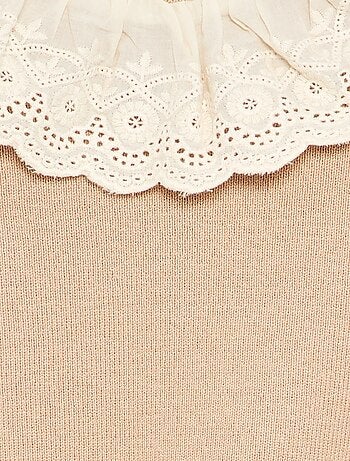 Pull avec col fantaisie en broderie anglaise