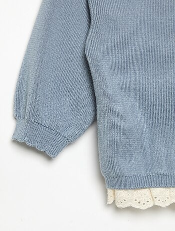 Pull avec col fantaisie en broderie anglaise