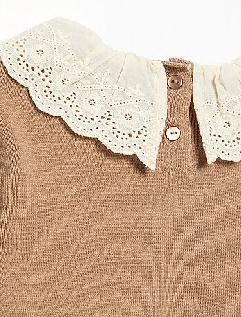Pull avec col fantaisie en broderie anglaise